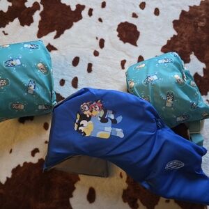 Kids Blue and Teal Swim Vest - Bluey